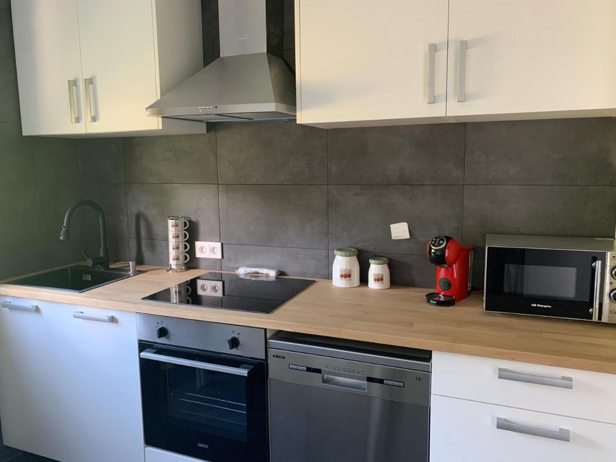 Апартаменти A Casa Vermella Con Jardin A 10 Minutos De Santiago De Compostela Ortono Екстер'єр фото